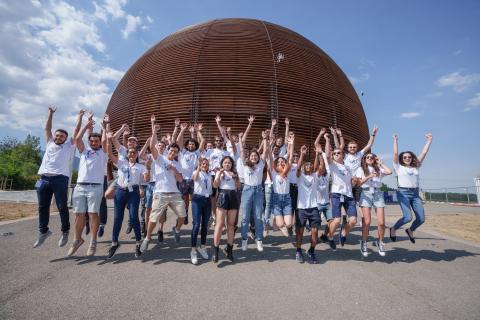 The 2022 CERN openlab Summer Student programme involved 32 students from 19 countries.